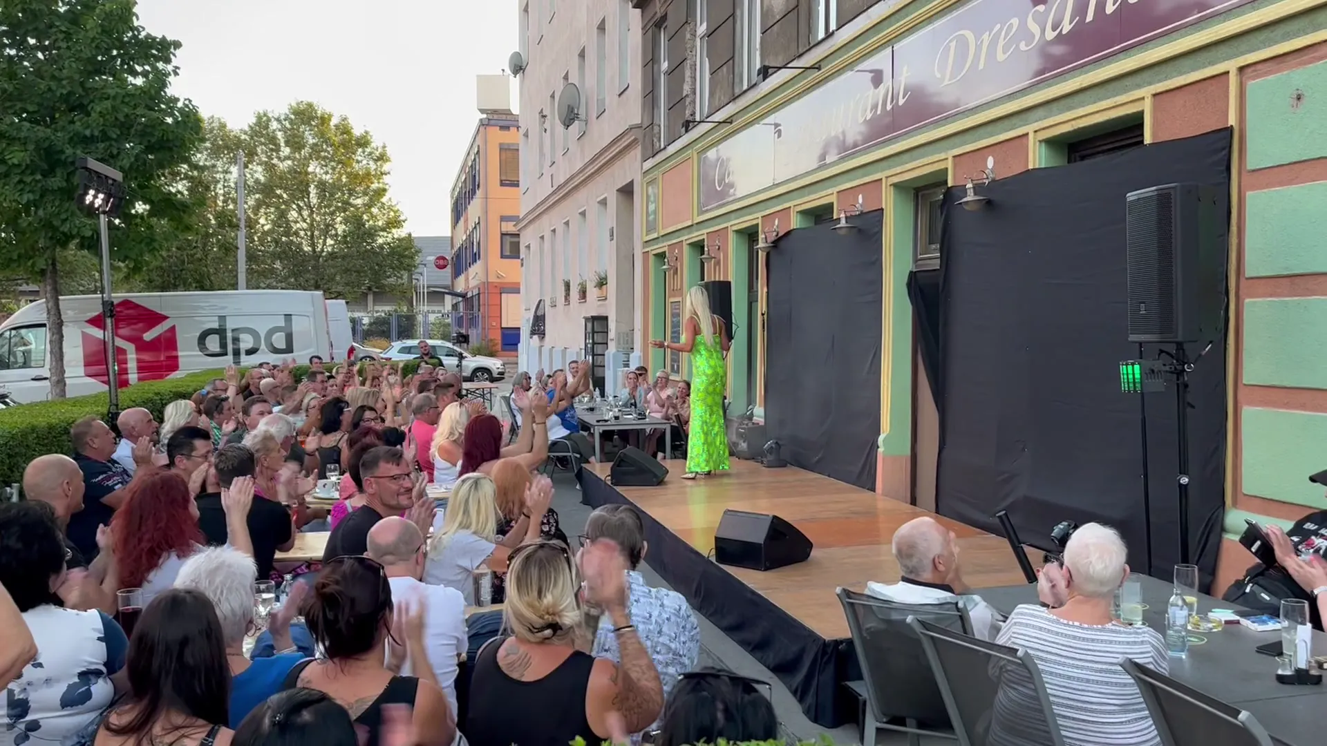 Gastgarten im Sommer — Video